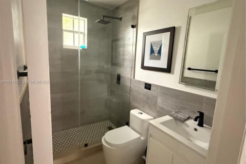 Купить виллу или дом в Майами, Флорида 3 спальни, 108.6м2, № 1976420 - фото 13