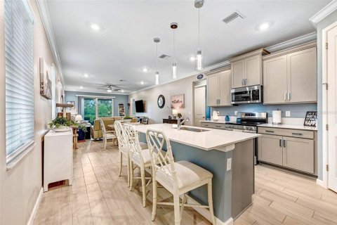 House in Palm Bay, Florida 2 bedrooms, 159.23 sq.m. № 1869843 - photo 6