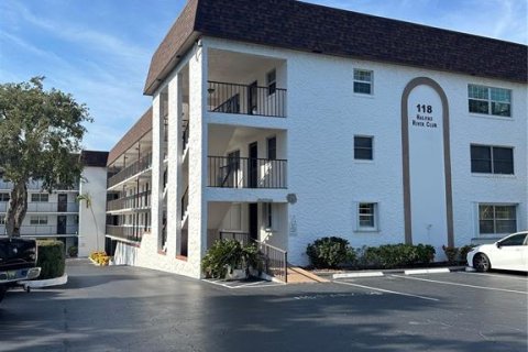 Condo in Daytona Beach, Florida, 2 bedrooms № 2110612