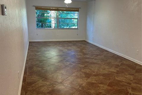 Condo in Daytona Beach, Florida, 2 bedrooms № 2110612 - photo 4