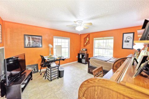 House in Salt Springs, Florida 3 bedrooms, 258.27 sq.m. № 1578973 - photo 16