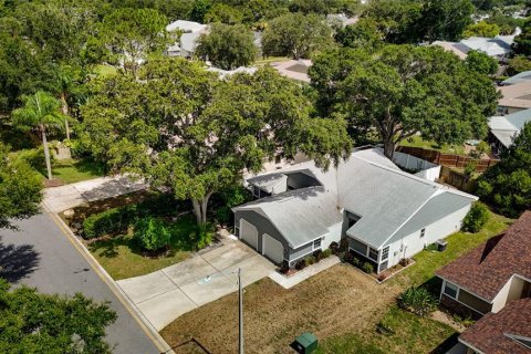 House in Palm Harbor, Florida 2 bedrooms, 79.9 sq.m. № 2230863 - photo 3