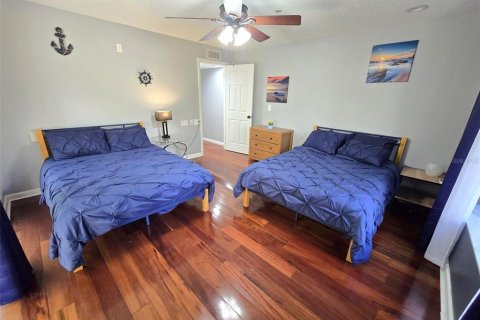 House in Lutz, Florida 3 bedrooms, 128.76 sq.m. № 2324534 - photo 4