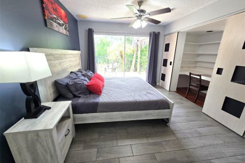 House in Lutz, Florida 3 bedrooms, 128.76 sq.m. № 2324534 - photo 8