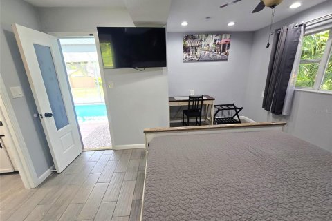 House in Lutz, Florida 3 bedrooms, 128.76 sq.m. № 2324534 - photo 18