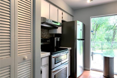 House in Lutz, Florida 3 bedrooms, 128.76 sq.m. № 2324534 - photo 15