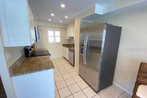 Condominio en alquiler en Clearwater, Florida, 3 dormitorios, 124.95 m2 № 1797212 - foto 9
