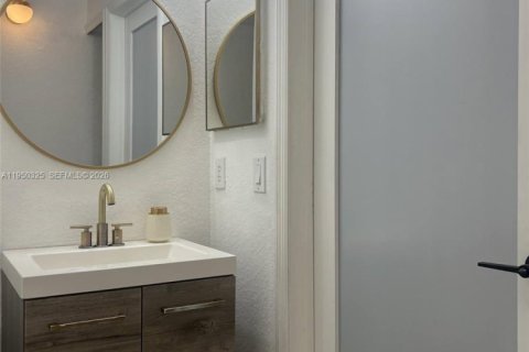 Купить таунхаус в Дорал, Флорида 4 спальни, 175.96м2, № 2008662 - фото 8