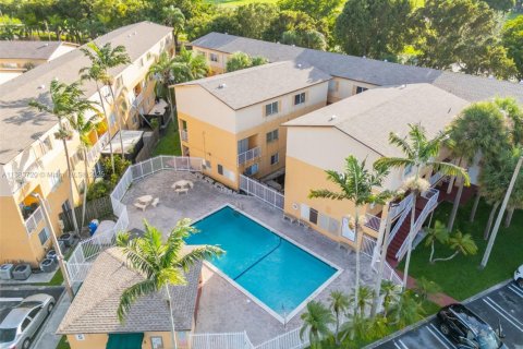 Copropriété à louer à Miami, Floride: 3 chambres, 101.26 m2 № 1929862 - photo 20