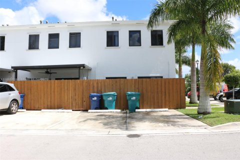 Adosado en alquiler en Homestead, Florida, 3 dormitorios, 130.81 m2 № 1932976 - foto 22