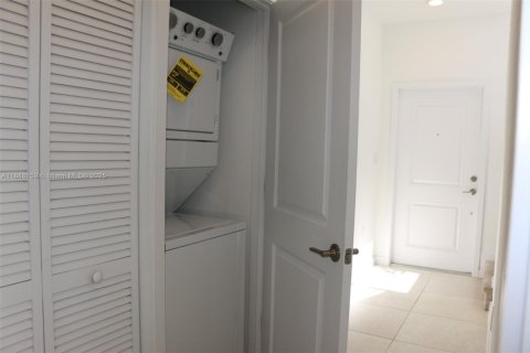 Adosado en alquiler en Homestead, Florida, 3 dormitorios, 130.81 m2 № 1932976 - foto 7