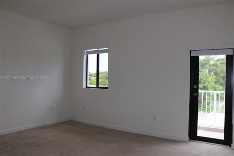 Adosado en alquiler en Homestead, Florida, 3 dormitorios, 130.81 m2 № 1932976 - foto 18