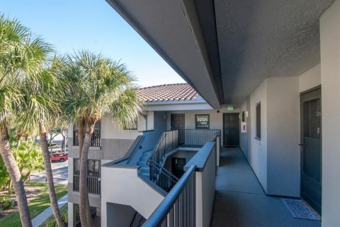 Condominio en venta en Clearwater, Florida, 2 dormitorios, 103.12 m2 № 2101351 - foto 12