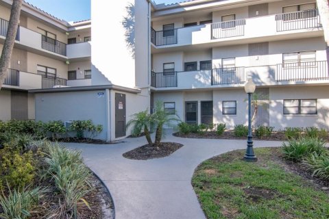 Condominio en Clearwater, Florida, 2 dormitorios № 2101351