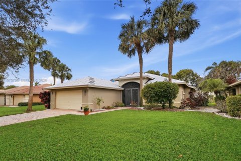 Villa ou maison à vendre à Boynton Beach, Floride: 3 chambres, 217.48 m2 № 2040482 - photo 3