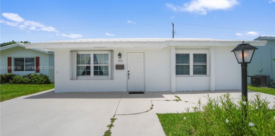 House in Boynton Beach, Florida 1 bedroom, 94.02 sq.m. № 2006641