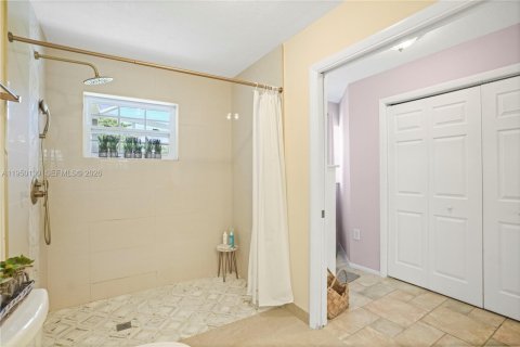 House in Boynton Beach, Florida 1 bedroom, 94.02 sq.m. № 2006641 - photo 23