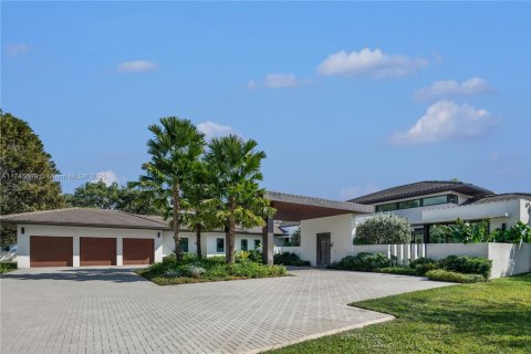 Villa ou maison à vendre à Pinecrest, Floride: 5 chambres, 565.87 m2 № 1939671 - photo 5