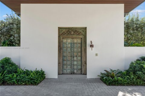 House in Pinecrest, Florida 5 bedrooms, 565.87 sq.m. № 1939671 - photo 8