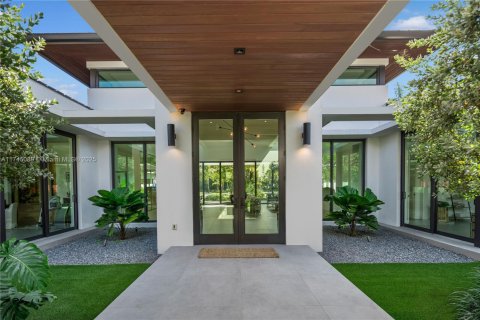 Villa ou maison à vendre à Pinecrest, Floride: 5 chambres, 565.87 m2 № 1939671 - photo 10