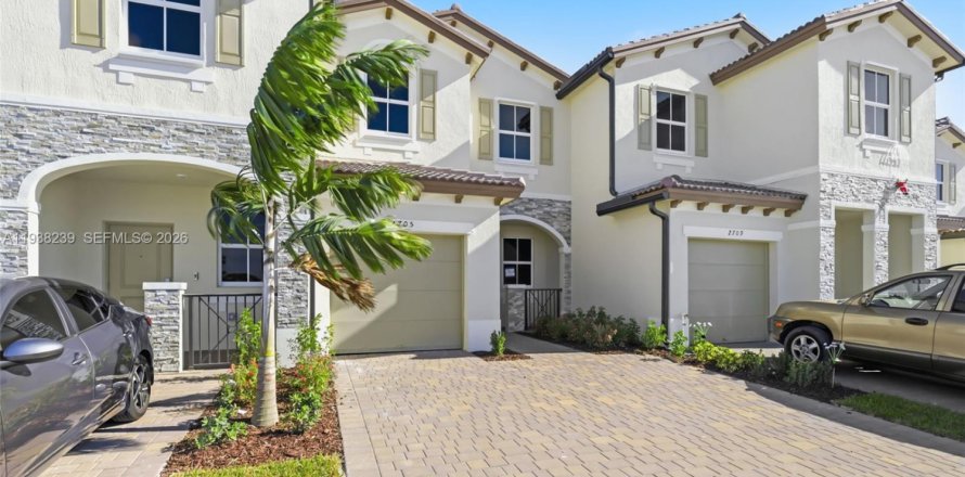 Touwnhouse à Homestead, Floride 3 chambres № 1995960