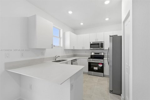 Touwnhouse à louer à Homestead, Floride: 3 chambres № 1995960 - photo 26