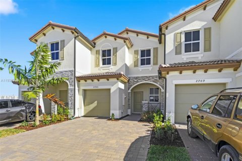 Touwnhouse à louer à Homestead, Floride: 3 chambres № 1995960 - photo 2