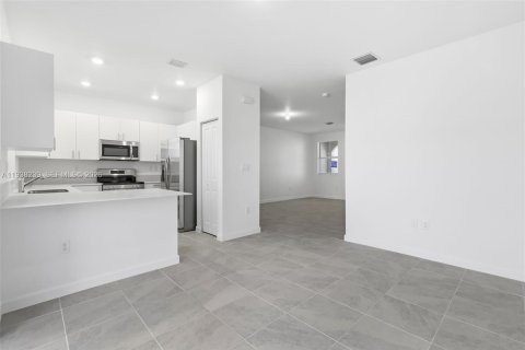 Touwnhouse à louer à Homestead, Floride: 3 chambres № 1995960 - photo 25