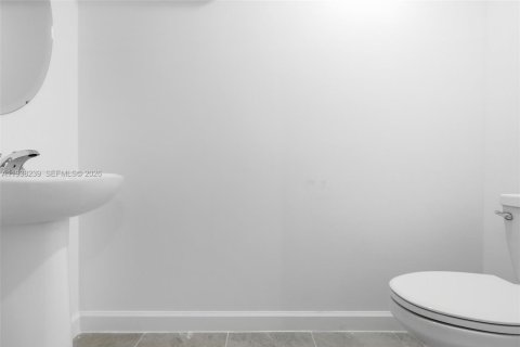 Touwnhouse à louer à Homestead, Floride: 3 chambres № 1995960 - photo 20