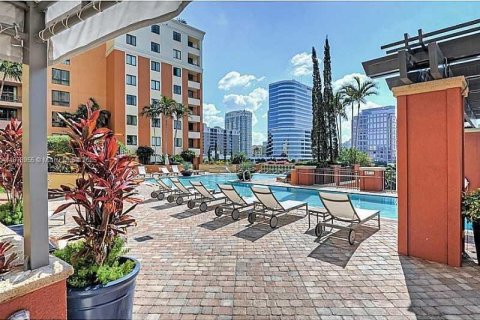 Condo in Fort Lauderdale, Florida, 2 bedrooms  № 1981121 - photo 15