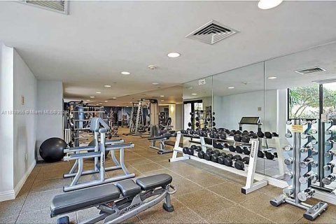 Condo in Fort Lauderdale, Florida, 2 bedrooms  № 1981121 - photo 12