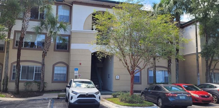 Condo in Tampa, Florida, 2 bedrooms № 2227933