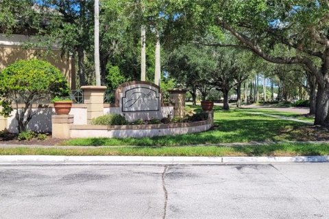 Condo in Tampa, Florida, 2 bedrooms № 2227933 - photo 7