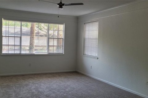 Condo in Tampa, Florida, 2 bedrooms № 2227933 - photo 5