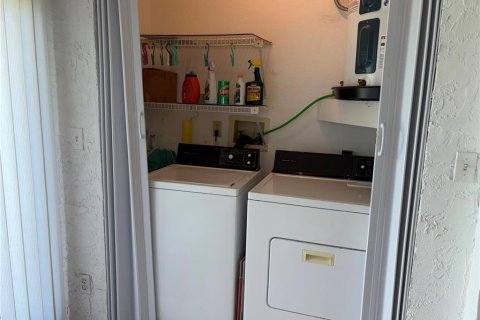 Casa en venta en Clearwater, Florida, 2 dormitorios, 86.86 m2 № 2387710 - foto 18