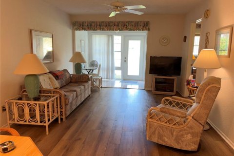 Casa en venta en Clearwater, Florida, 2 dormitorios, 86.86 m2 № 2387710 - foto 6