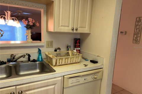 Casa en venta en Clearwater, Florida, 2 dormitorios, 86.86 m2 № 2387710 - foto 4