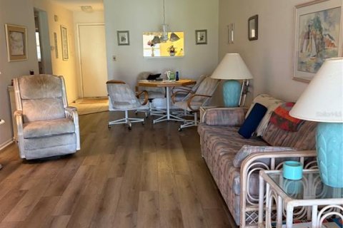 Casa en venta en Clearwater, Florida, 2 dormitorios, 86.86 m2 № 2387710 - foto 8