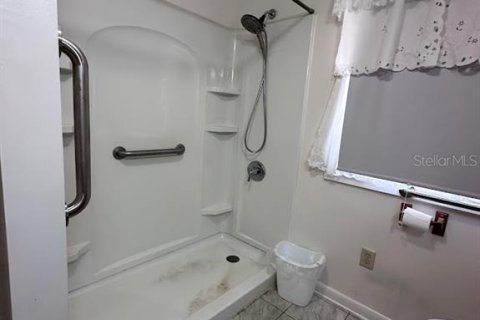 Propiedad comercial en venta en Tampa, Florida, 168.62 m2 № 2432795 - foto 30