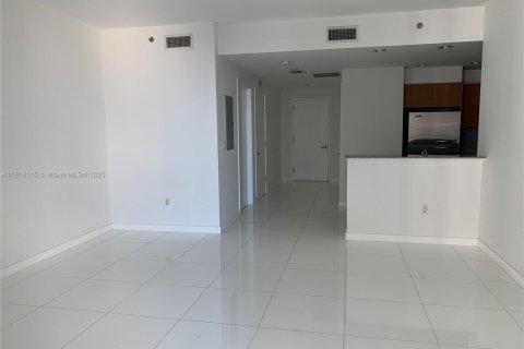 Condo in Miami, Florida  № 1814689 - photo 10