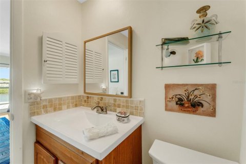 Condo in Seminole, Florida, 2 bedrooms  № 1509395 - photo 30