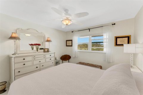 Condo in Seminole, Florida, 2 bedrooms  № 1509395 - photo 28