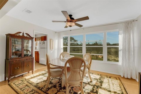 Condo in Seminole, Florida, 2 bedrooms  № 1509395 - photo 16