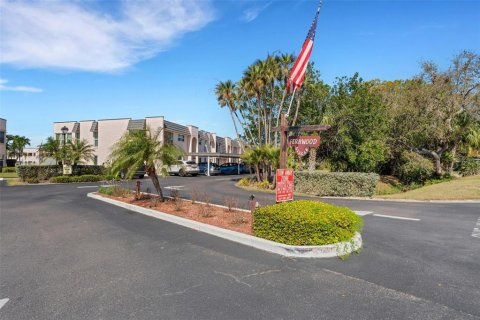 Condo in Seminole, Florida, 2 bedrooms  № 1509395 - photo 3
