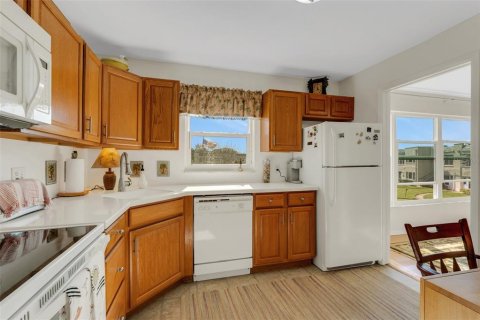 Condo in Seminole, Florida, 2 bedrooms  № 1509395 - photo 19