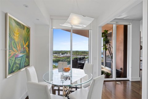 Copropriété à vendre à Coral Gables, Floride: 3 chambres, 294.04 m2 № 2368434 - photo 10