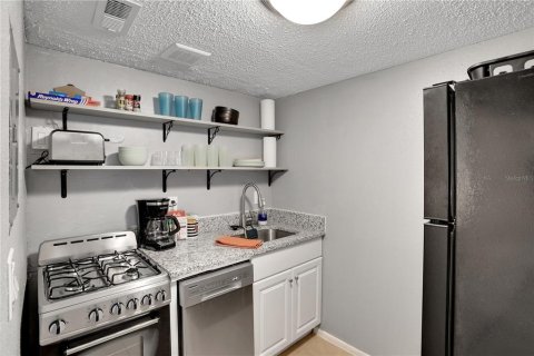 Condo in Altamonte Springs, Florida, 1 bedroom  № 1771396 - photo 11