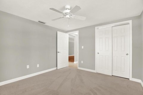 Condo in New Port Richey, Florida, 2 bedrooms  № 2095411 - photo 19