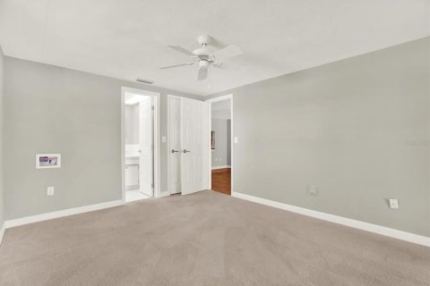 Condo in New Port Richey, Florida, 2 bedrooms  № 2095411 - photo 15