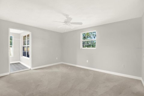 Condo in New Port Richey, Florida, 2 bedrooms  № 2095411 - photo 14